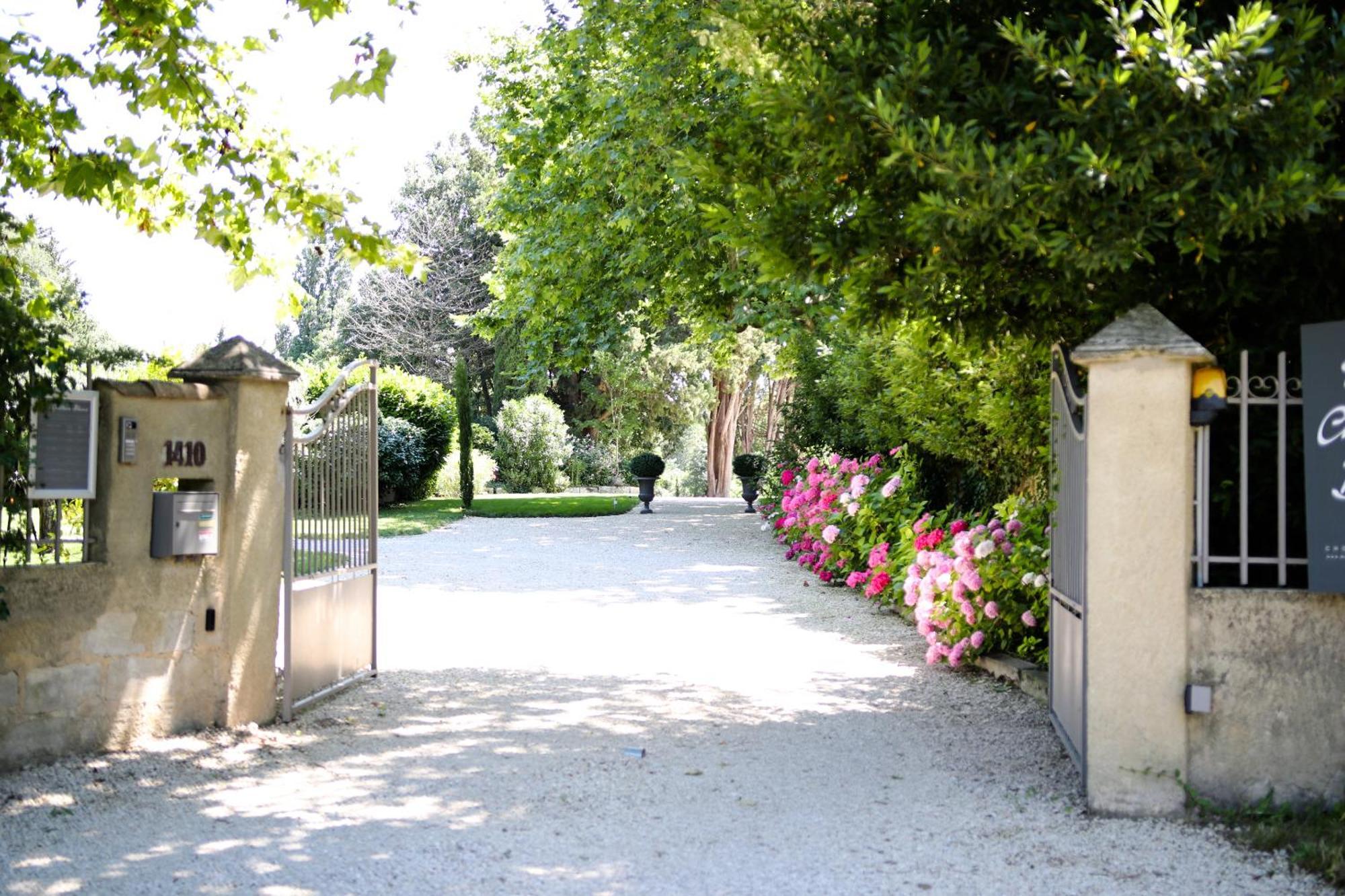 Mas Chateau Blanc 2* Avignon