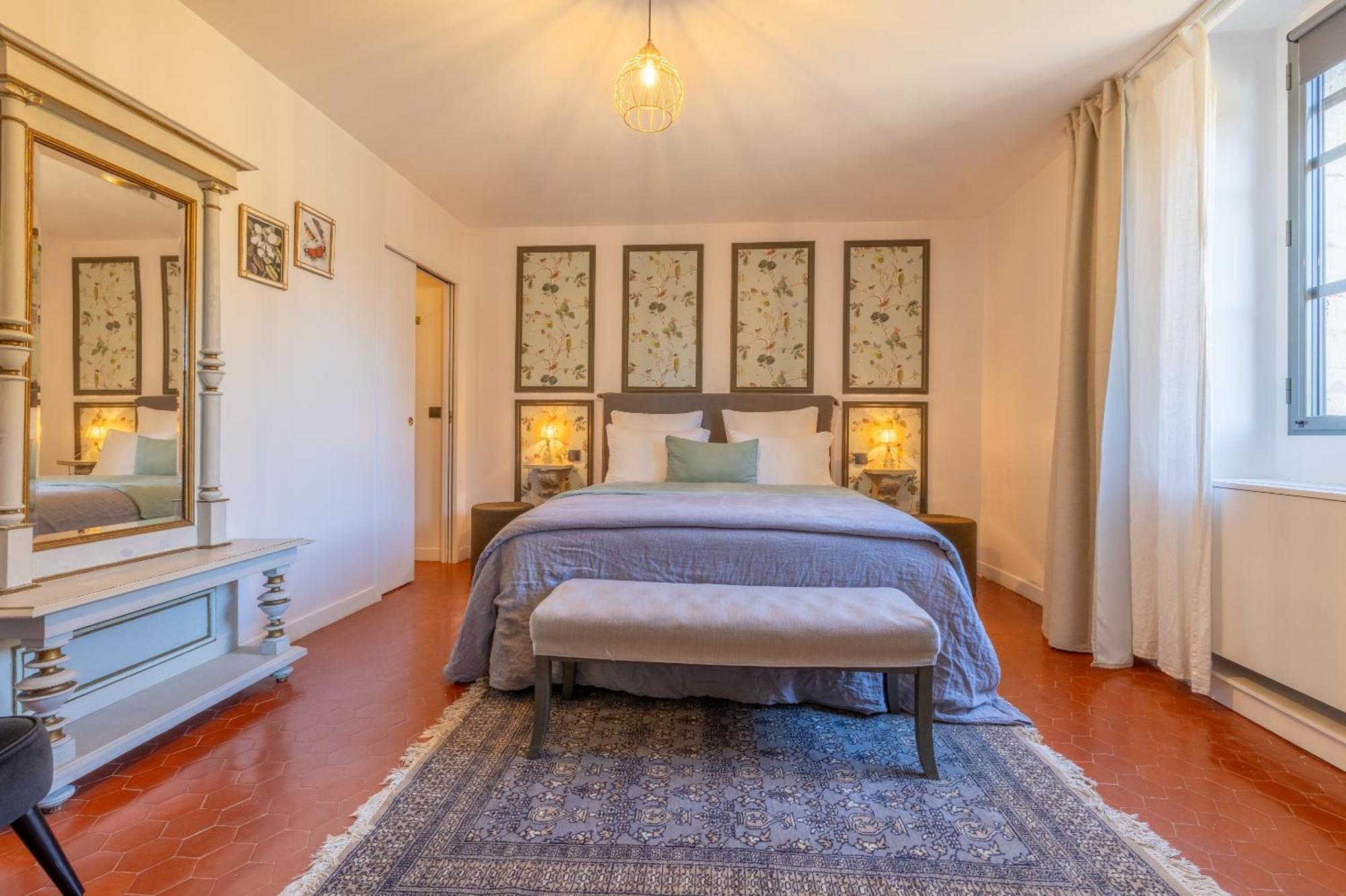 Mas Chateau Blanc 2* Avignon